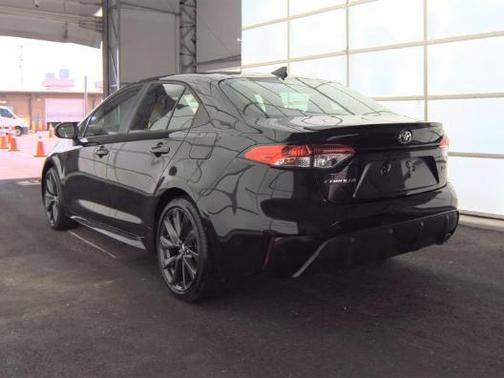 Midnight Black Metallic 2024 Toyota Corolla SE