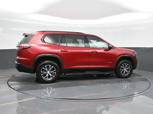 2024 GMC Acadia AT4