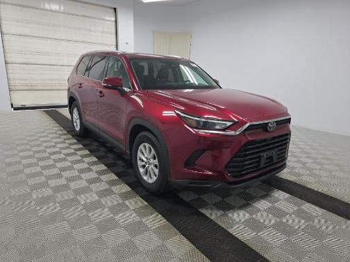 Ruby Flare Pearl 2025 Toyota Grand Highlander XLE