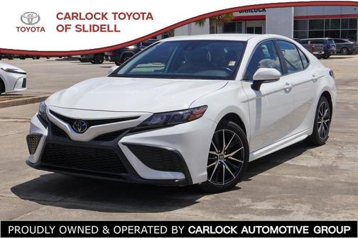Ice 2023 Toyota Camry SE