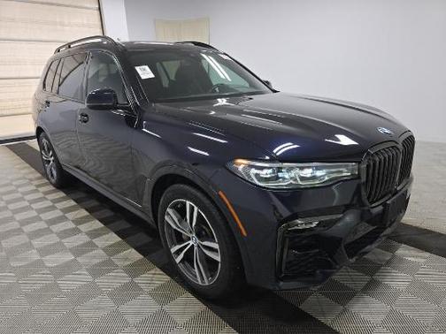 Carbon Black Metallic 2021 BMW X7 xDrive40i