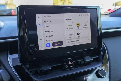 2024 Toyota Corolla Cross Hybrid SE