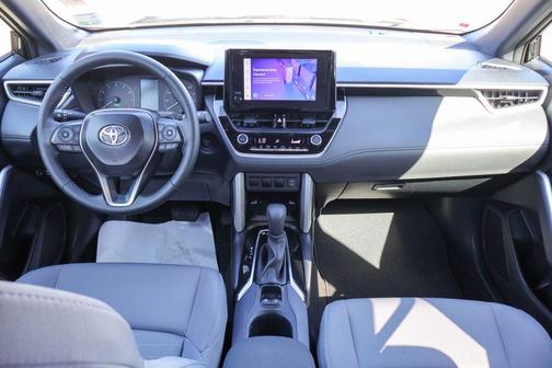 2024 Toyota Corolla Cross Hybrid SE