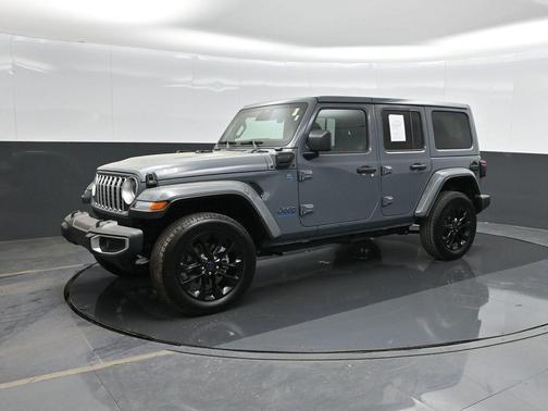 Anvil Clearcoat 2025 Jeep Wrangler 4xe Sahara