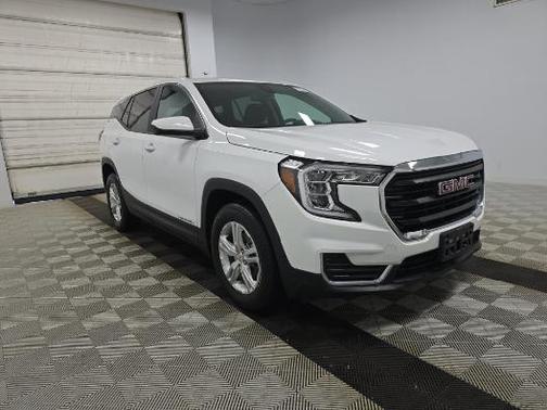 Summit White 2024 GMC Terrain SLE