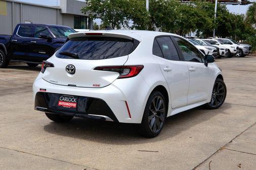 Wind Chill Pearl 2026 Toyota Corolla Hatchback XSE