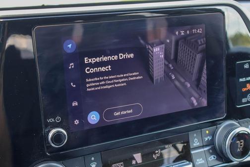 Gray 2024 Toyota Highlander XLE