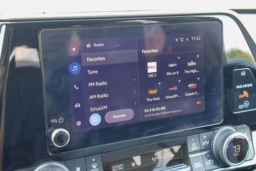 Gray 2024 Toyota Highlander XLE