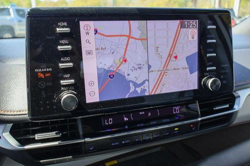 2022 Toyota Sienna XSE 7 Passenger