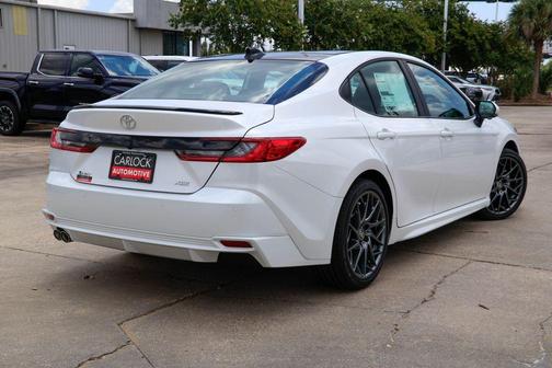 Pearl 2026 Toyota Camry XSE