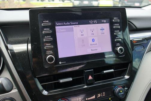 Celestial Silver Metallic 2023 Toyota Camry SE