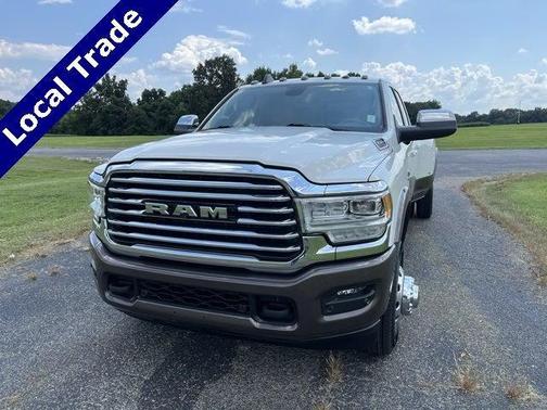 2022 RAM 3500 Limited Longhorn Crew Cab 4x4 8 Box