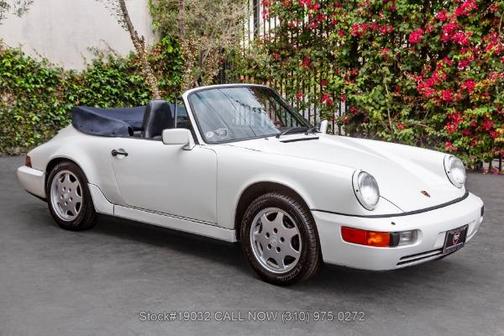 1990 Porsche 911 Carrera 2 Cabriolet