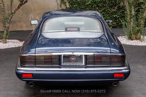 Sapphire Blue Metallic 1995 Jaguar XJS