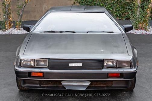 Stainless Steel 1982 Delorean DMC-12