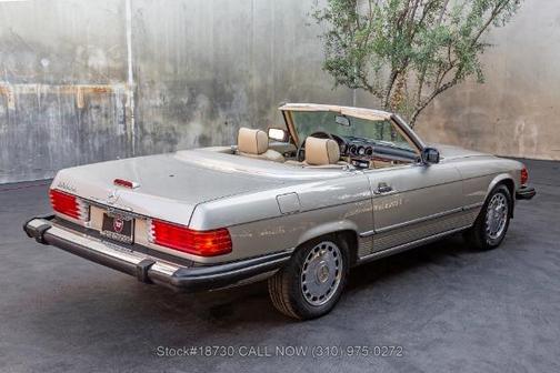 1987 Mercedes-Benz SL-Class 560SL