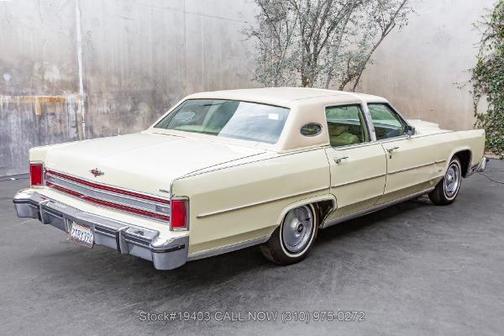 Cream 1978 Lincoln Continental