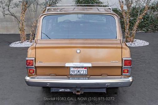 1982 Jeep Wagoneer 