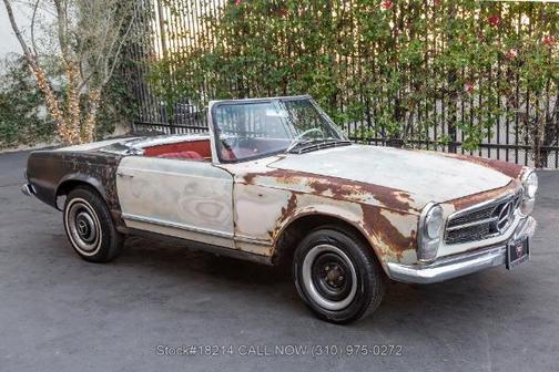 1966 Mercedes-Benz 230SL 