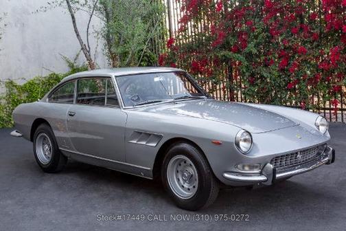 1967 Ferrari 330 2+2 SERIES II