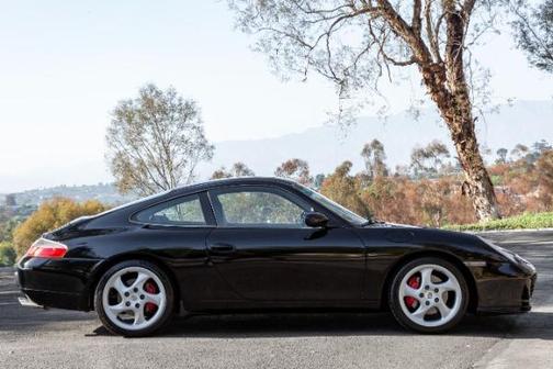 Black 2000 Porsche 911 Carrera