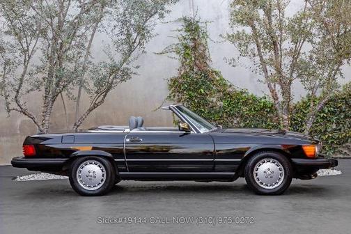 1988 Mercedes-Benz SL-Class 560SL