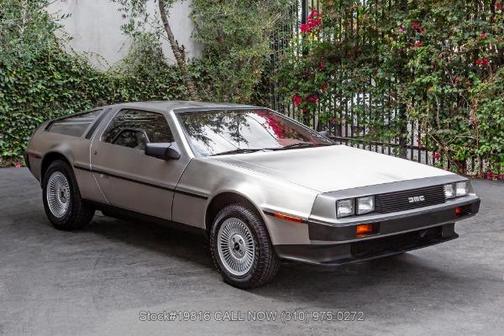 Stainless Steel 1981 Delorean DMC-12