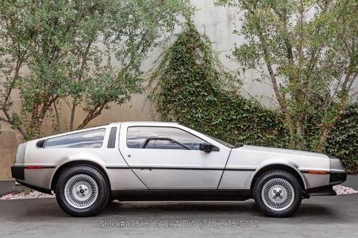 Stainless Steel 1981 Delorean DMC-12