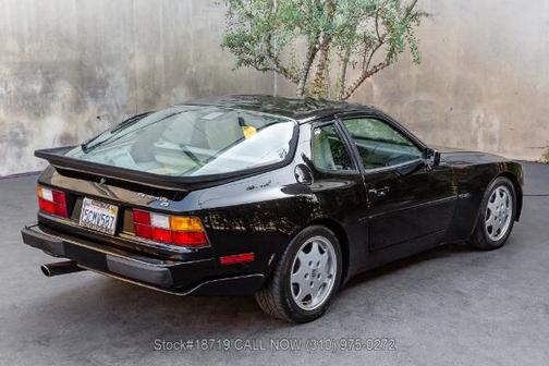 1990 Porsche 944 S2