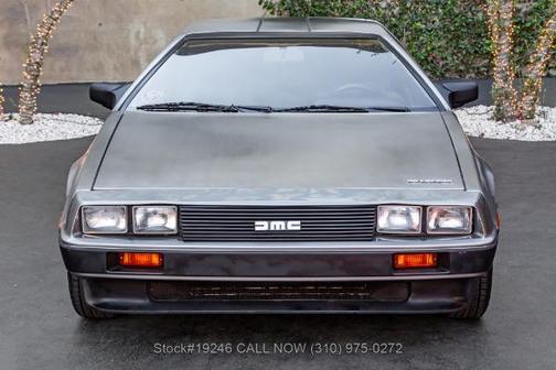 1982 Delorean DMC-12 
