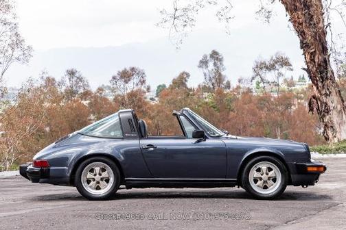 Prussian Blue Metallic 1985 Porsche 911