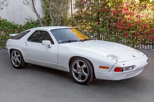 1987 Porsche 928 S4