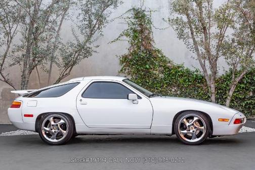 1987 Porsche 928 S4