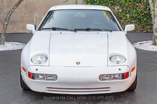 1987 Porsche 928 S4
