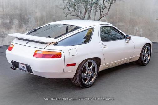 1987 Porsche 928 S4