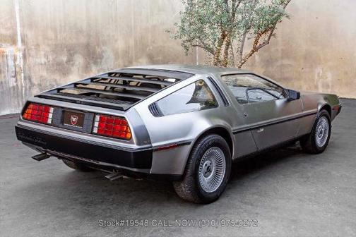 1983 Delorean DMC-12 