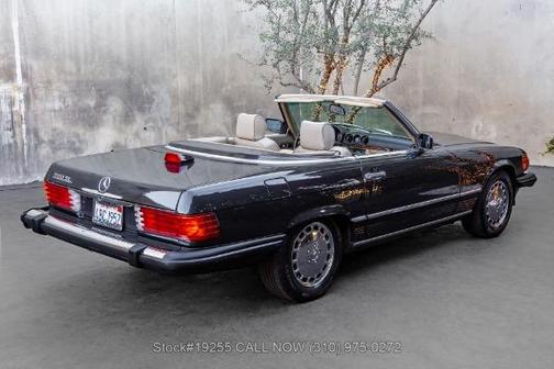 1986 Mercedes-Benz SL-Class 560SL
