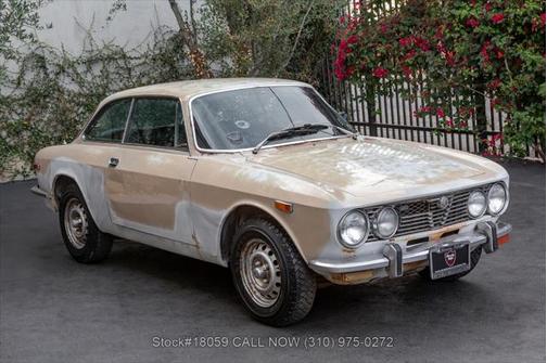 1974 Alfa Romeo GTV