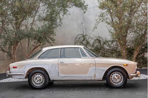1974 Alfa Romeo GTV