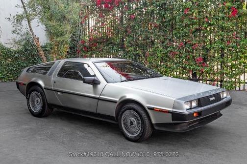 Stainless Steel 1981 Delorean DMC-12