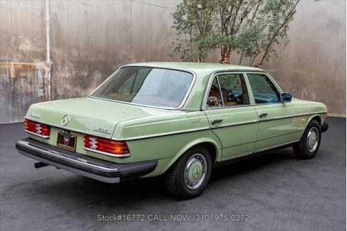 1977 Mercedes-Benz 300D
