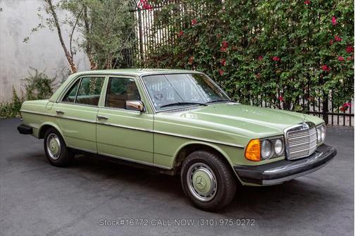 1977 Mercedes-Benz 300D