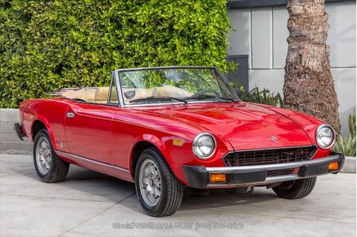 1979 FIAT Spider 2000