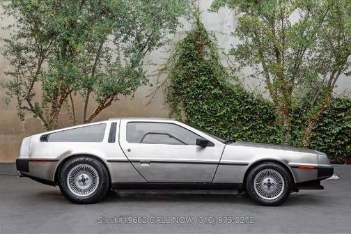 Stainless Steel 1982 Delorean DMC-12