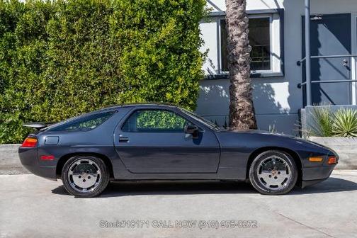 1988 Porsche 928 S4