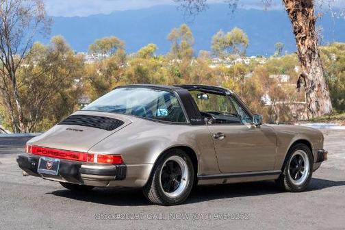 Platinum Metallic 1984 Porsche 911 Carrera