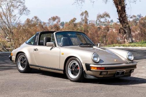 White Gold Metallic 1985 Porsche 911