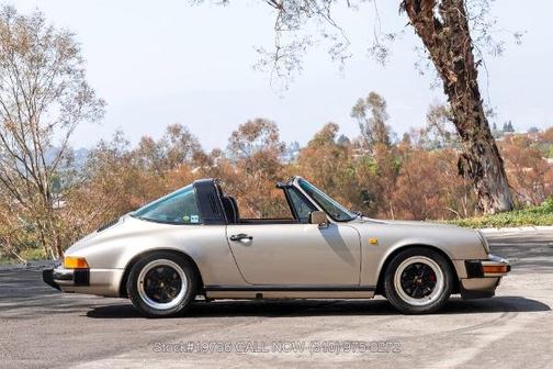 White Gold Metallic 1985 Porsche 911