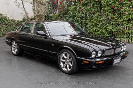 2000 Jaguar XJR 