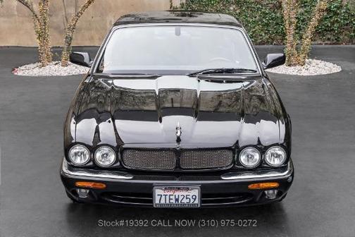 2000 Jaguar XJR 